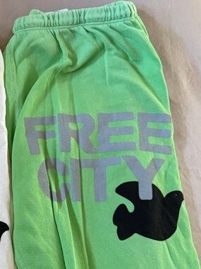 Freecity Women’s Green Sweatpants (size medium)